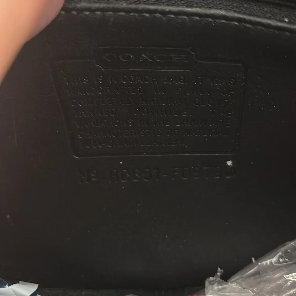 Coach | City Bag #9790 in Black stunning condition - Picture 8 of 14